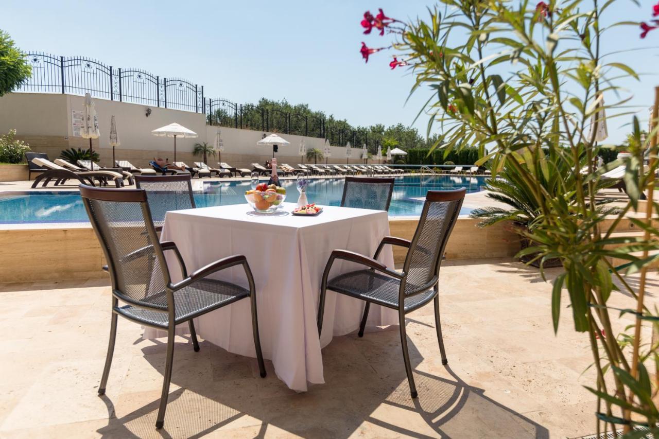 Villa Florence Boutique Apart Hotel Sveti Vlas Luaran gambar