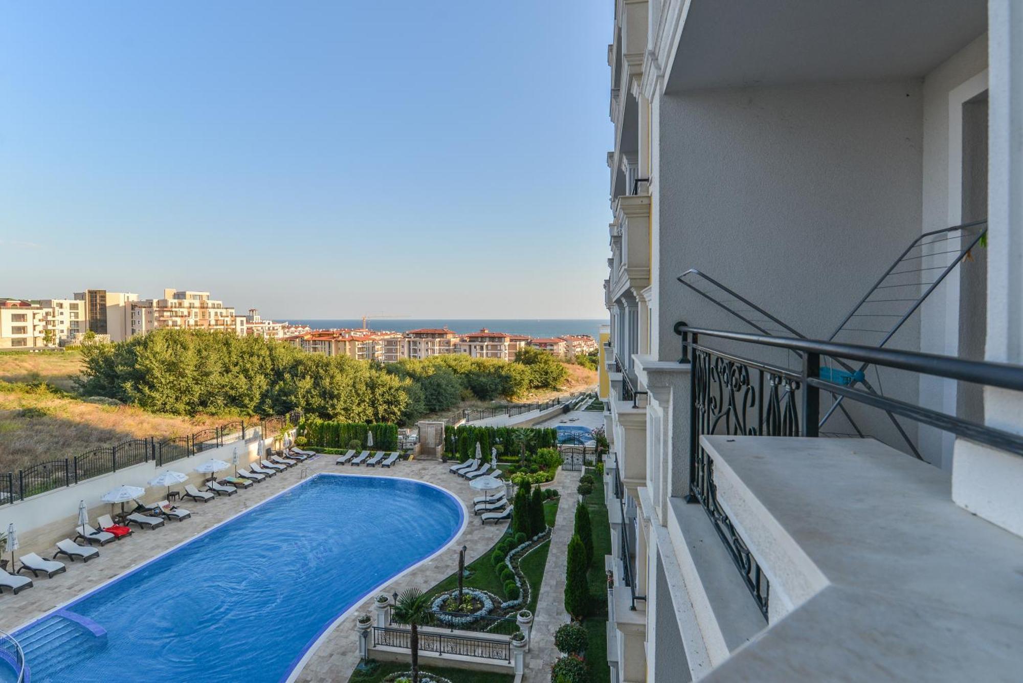Villa Florence Boutique Apart Hotel Sveti Vlas Luaran gambar
